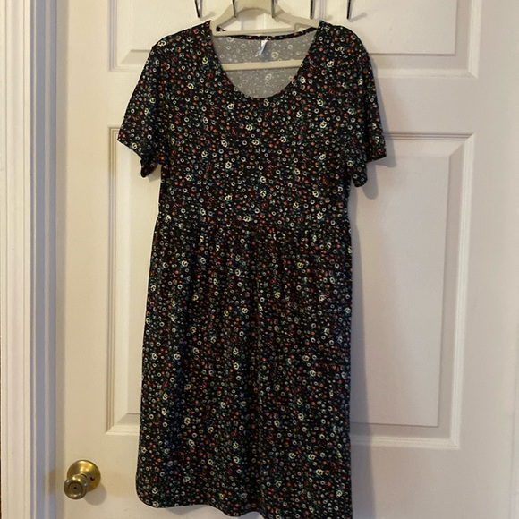 himone Dresses & Skirts - Himone dress
